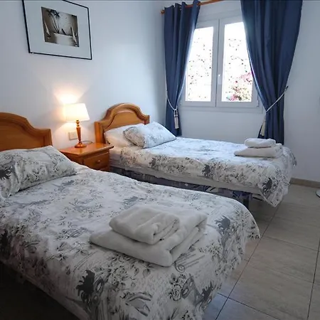 فيلة Amapola